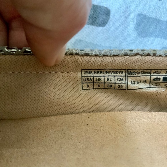 Vionic Gold Metallic Loafers Size 7.5 - Picture 5 of 5